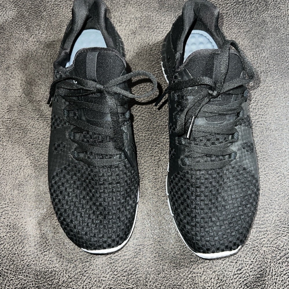 Women’s Black Reebok Shoes - size 9